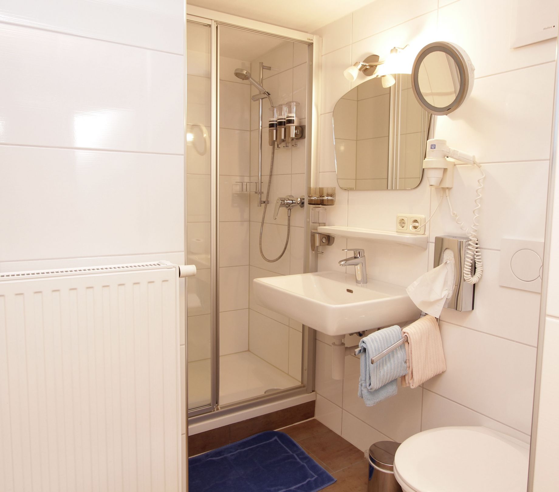 Zirbenzimmer: Badezimmer